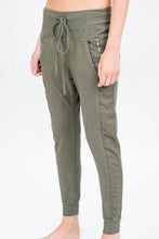 Load image into Gallery viewer, Suzy D Ultimate Joggers Dark Grey