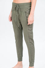 Load image into Gallery viewer, Suzy D Ultimate Joggers light khaki