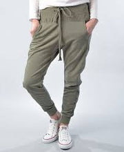 Load image into Gallery viewer, Suzy D Ultimate Joggers light khaki