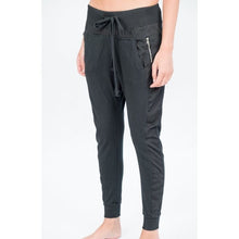 Load image into Gallery viewer, Suzy D Ultimate Joggers light khaki